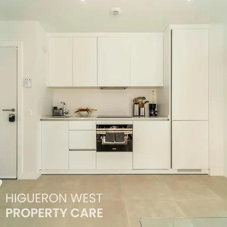 Higueron West Collection - The Private Pool Oasis By Hwpc Apartment